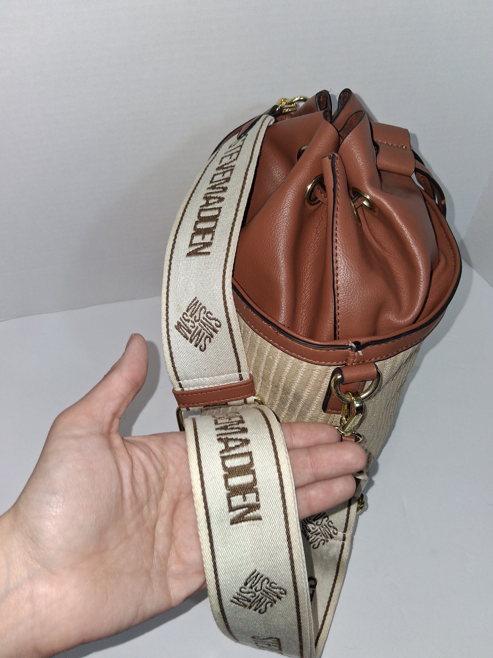 Steve Madden Bmayor Tan & Beige Hobo Bucket Crossbody - Picture 8 of 10